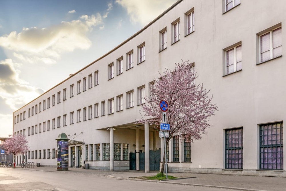 Krakow: Schindlers Factory Guided Tour | ®ExcursionMania