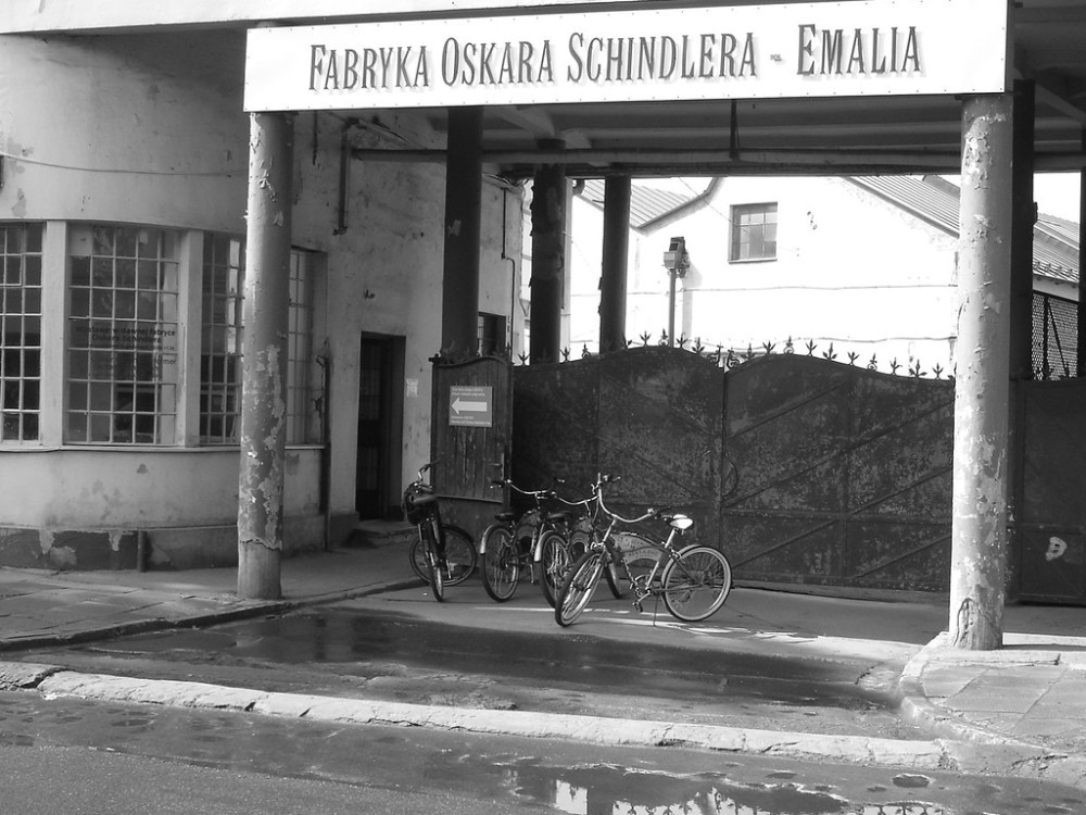 Krakow: Schindlers Factory, Jewish Ghetto, & Salt Mine Tour | ®ExcursionMania