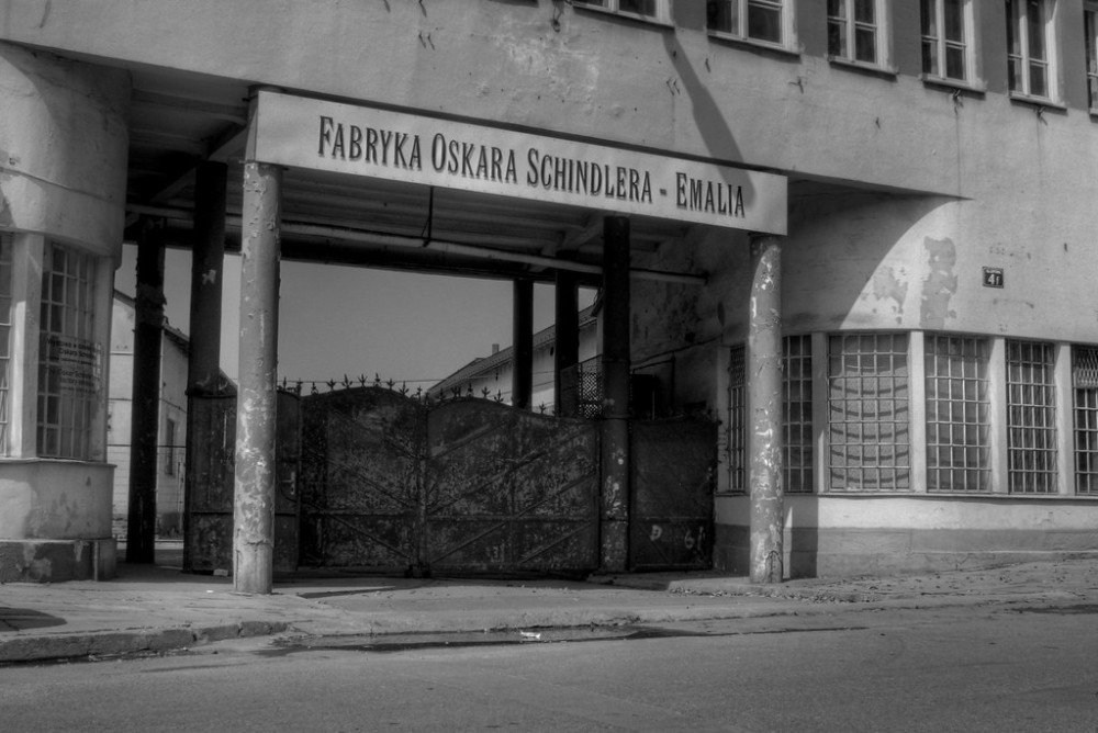Krakow: Schindlers Factory, Jewish Ghetto, & Salt Mine Tour | ®ExcursionMania