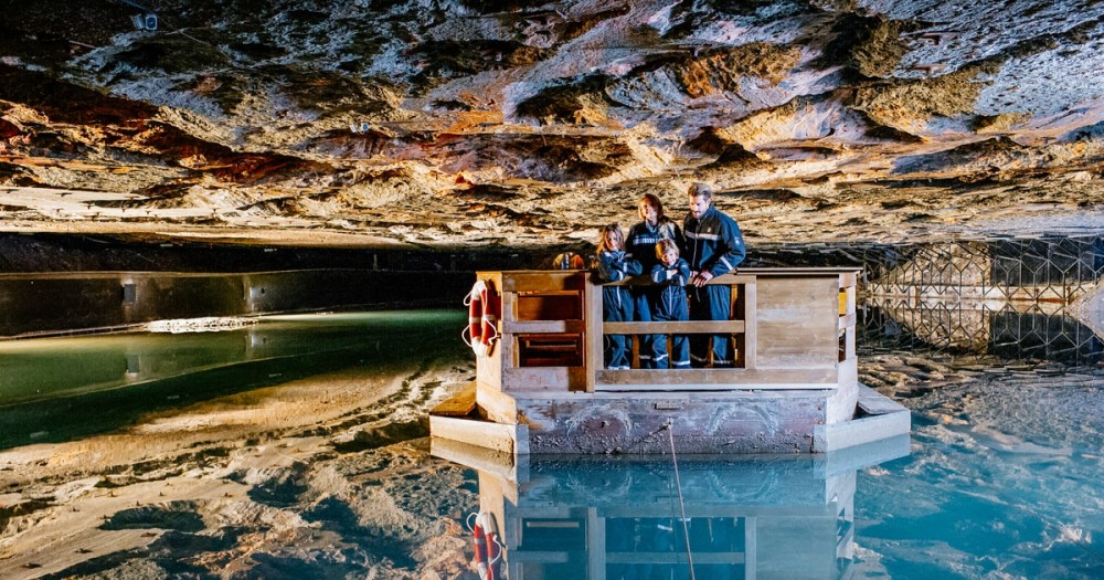 Krakow: Schindlers Factory, Jewish Ghetto, & Salt Mine Tour | ®ExcursionMania