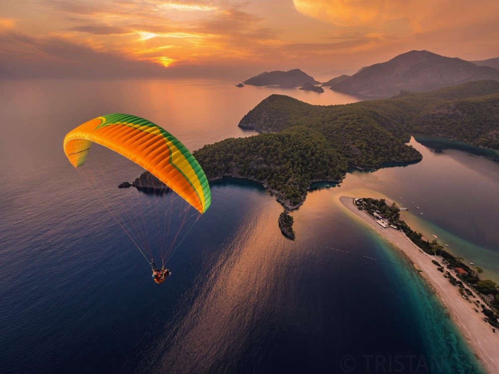 Icmeler Sky Adventure: Paragliding & Hotel Transfer | ®ExcursionMania