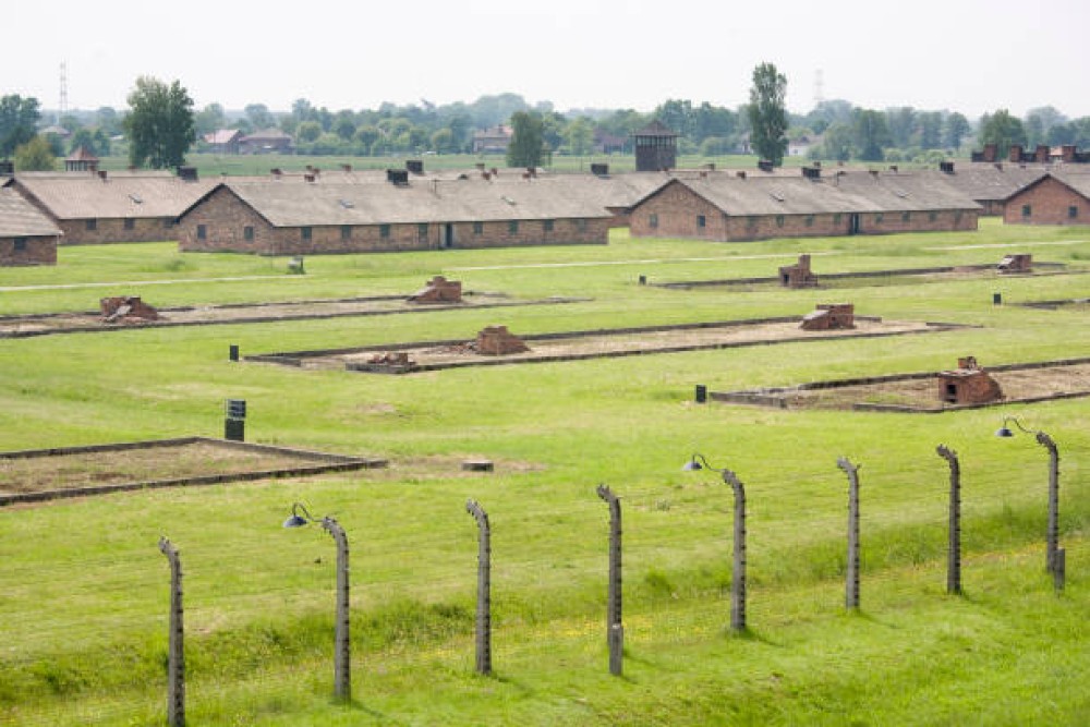 Krakow: Auschwitz-Birkenau Guided Tour with Hotel Transfer | ®ExcursionMania