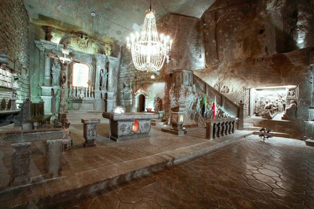 Krakow: Wieliczka Salt Mine Guided Tour with Hotel Transfer | ®ExcursionMania