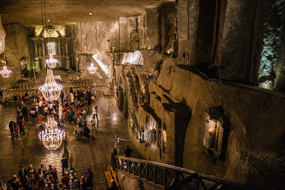 Krakow: Wawel Castle, Cathedral, Salt Mine, and Lunch | ®ExcursionMania