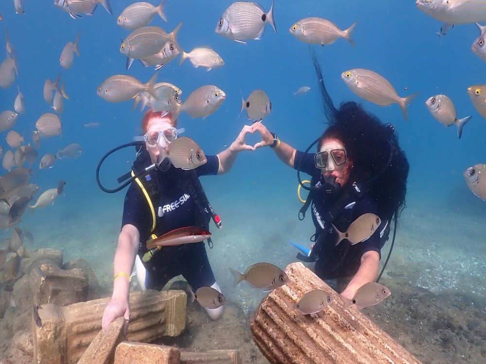 Kusadasi Diving Experience & Hotel Transfer w/ Lunch | ®ExcursionMania
