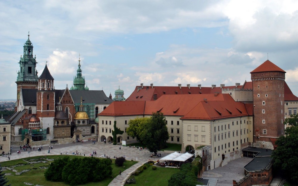 Krakow: Guided Tour of Wawel Hill and St Marys Basilica | ®ExcursionMania