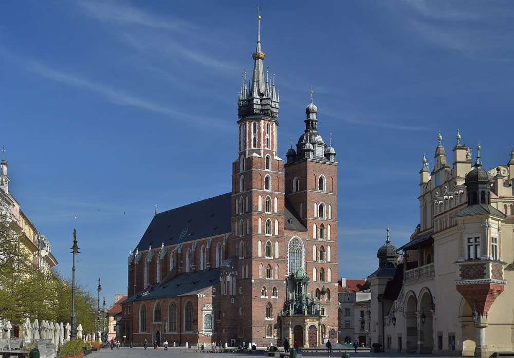 Krakow: Guided Tour of Wawel Hill and St Marys Basilica | ®ExcursionMania