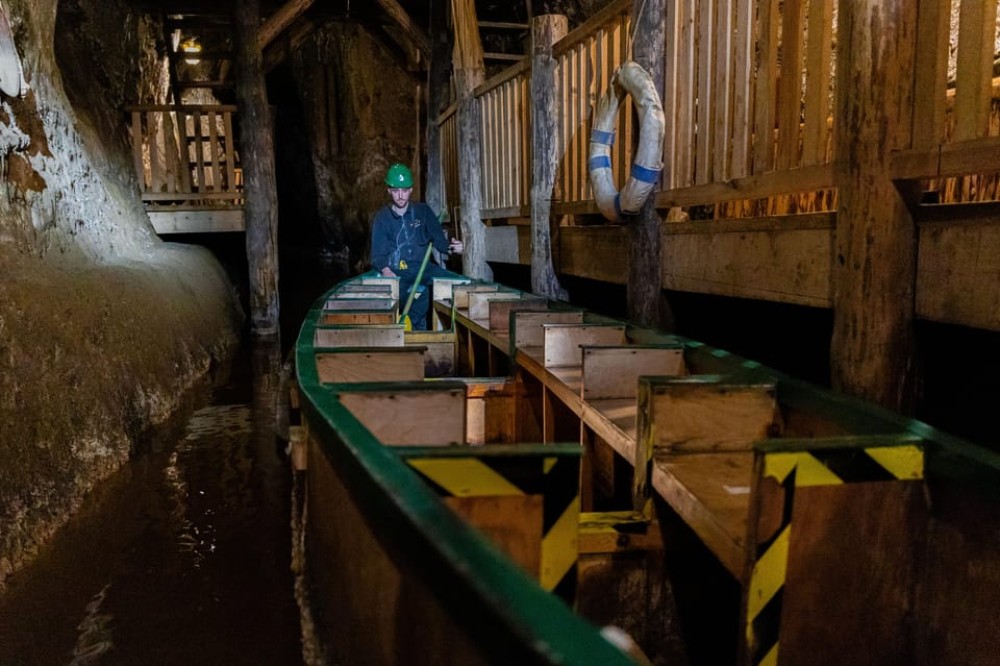 Krakow: UNESCO Underground Boat Expedition & Salt Mine Tour | ®ExcursionMania
