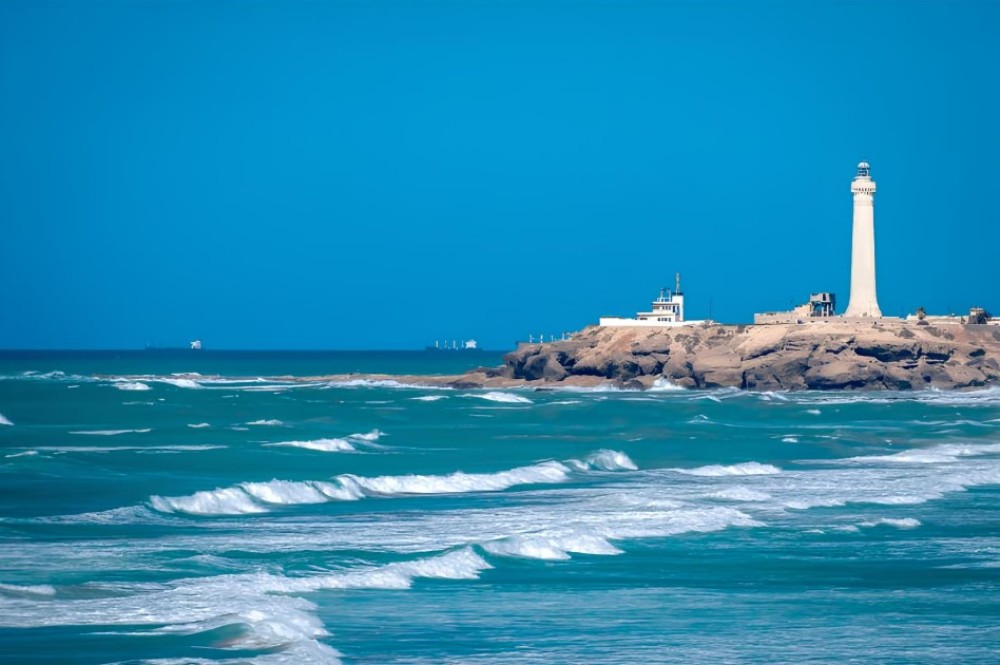 Half Day Casablanca City-Tour Including Hassan II Fees | ®ExcursionMania