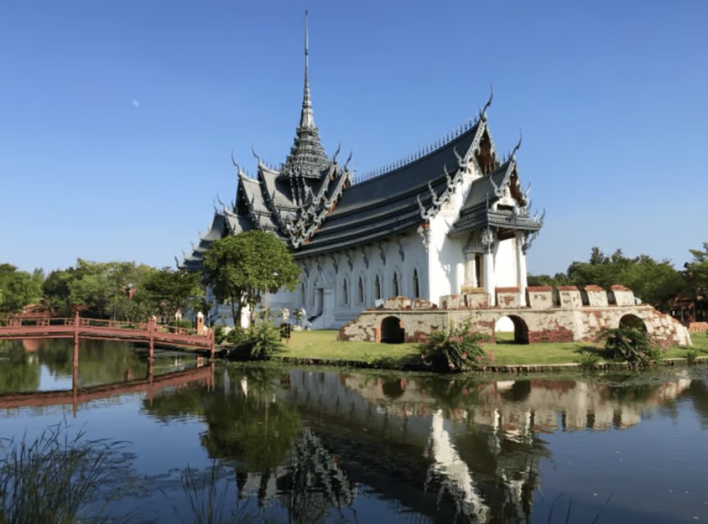 Bangkok: Ancient City Muang Boran and Erawan Museum Tour | ®ExcursionMania