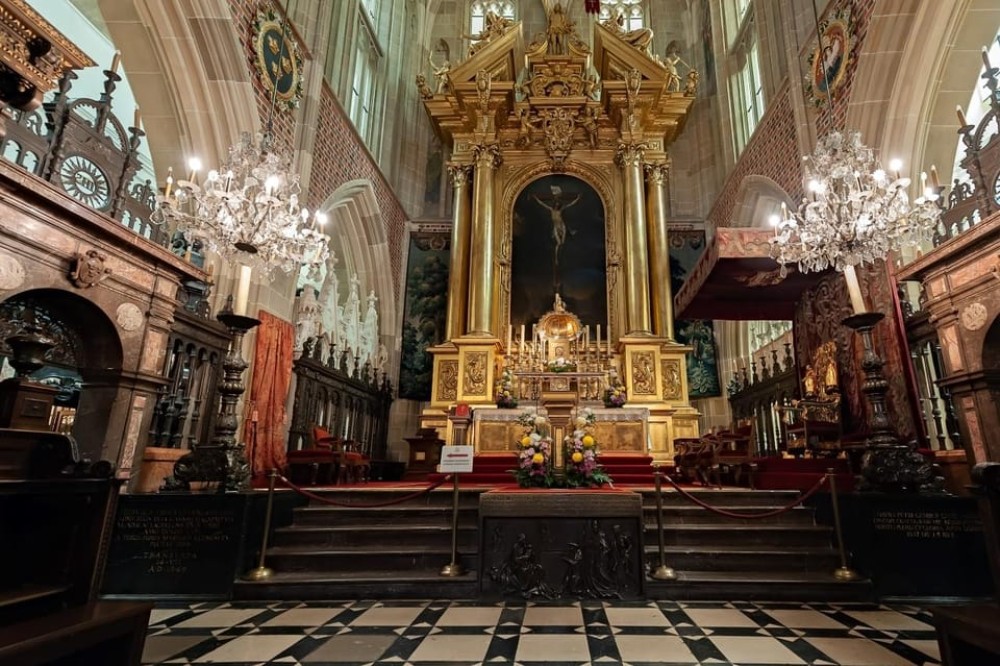 Krakow Wawel Hill, St Marys Church & Underground Museum | ®ExcursionMania