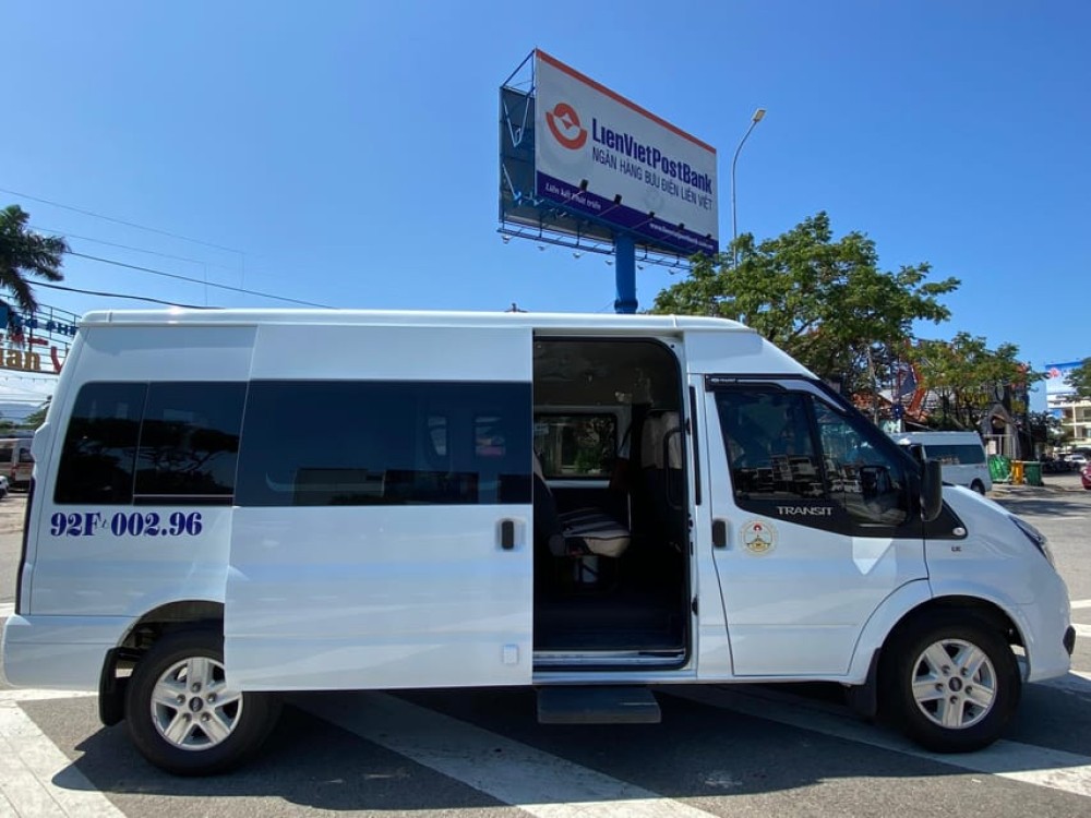 Shuttle Bus Da Nang- Nui Than Tai Hot Springs Park- Da Nang | ®ExcursionMania