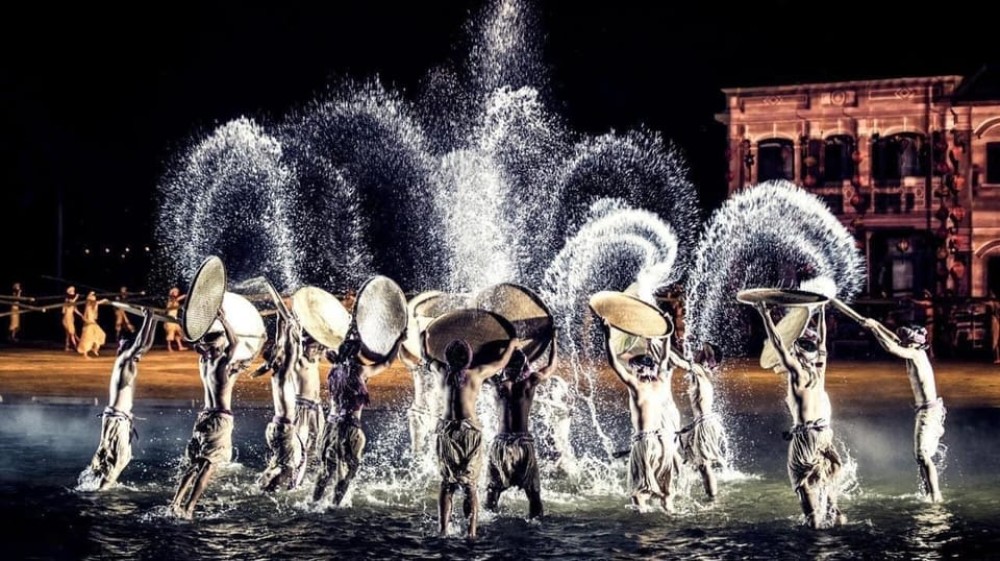 Shuttle bus Da Nang- Hoi An Memories Show- Da Nang | ®ExcursionMania