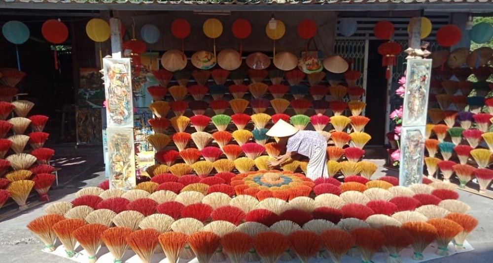 Hue City Tour And Dragon Boat Trip Small Group From Hue | ®ExcursionMania