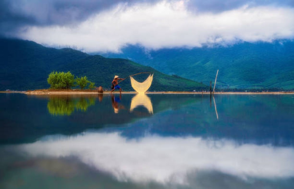 Hue City Private Car Charter 3-5 attractions | ®ExcursionMania