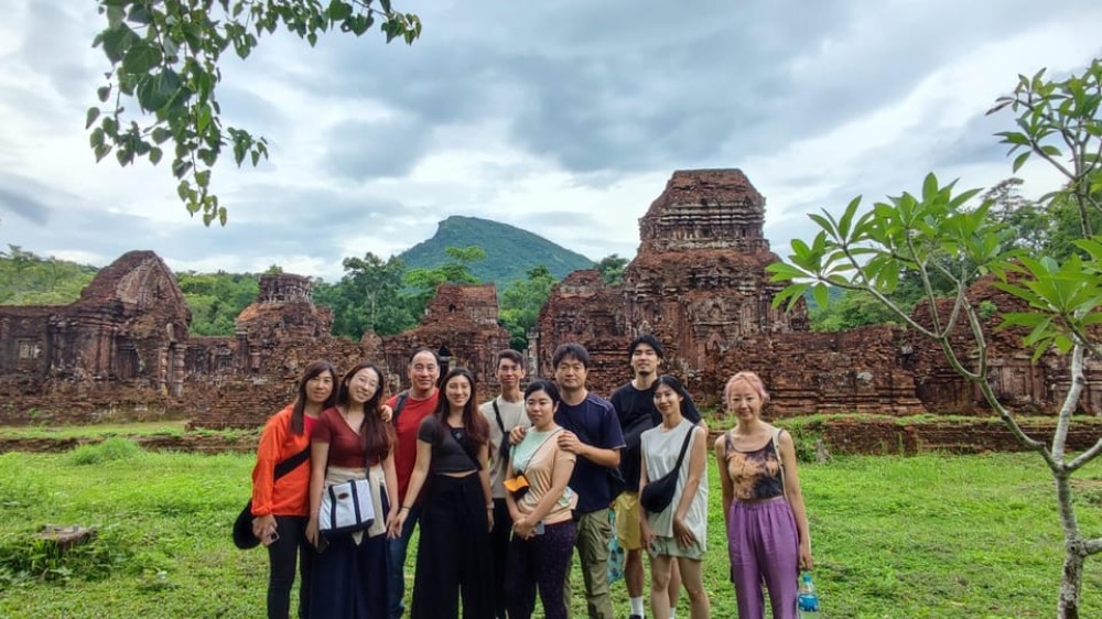 Da Nang Private Car Charter: Option 4- 8- 12 hours | ®ExcursionMania