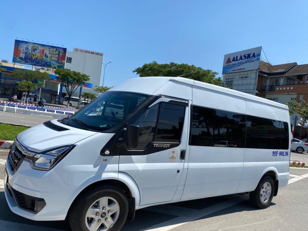 Shuttle bus Hoi An - Da Nang 430pm 730pm 830pm 930pm | ®ExcursionMania