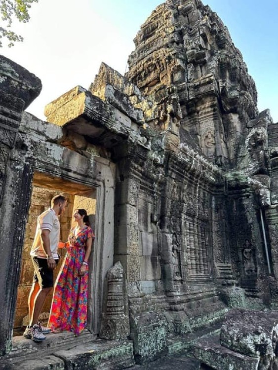 Siem Reap: Full Day Angkor Wat Temple Tour with Sunset | ®ExcursionMania