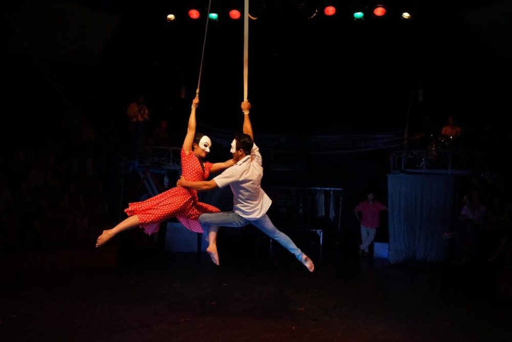 Siem Reap: The Cambodian Circus Show with Pick up & Drop off | ®ExcursionMania