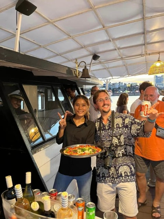 Phnom Penh: Sunset Cruise tour Enjoy and Relaxing | ®ExcursionMania