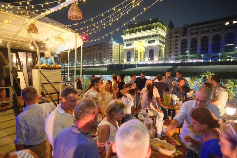 Phnom Penh: Sunset Cruise tour Enjoy and Relaxing | ®ExcursionMania