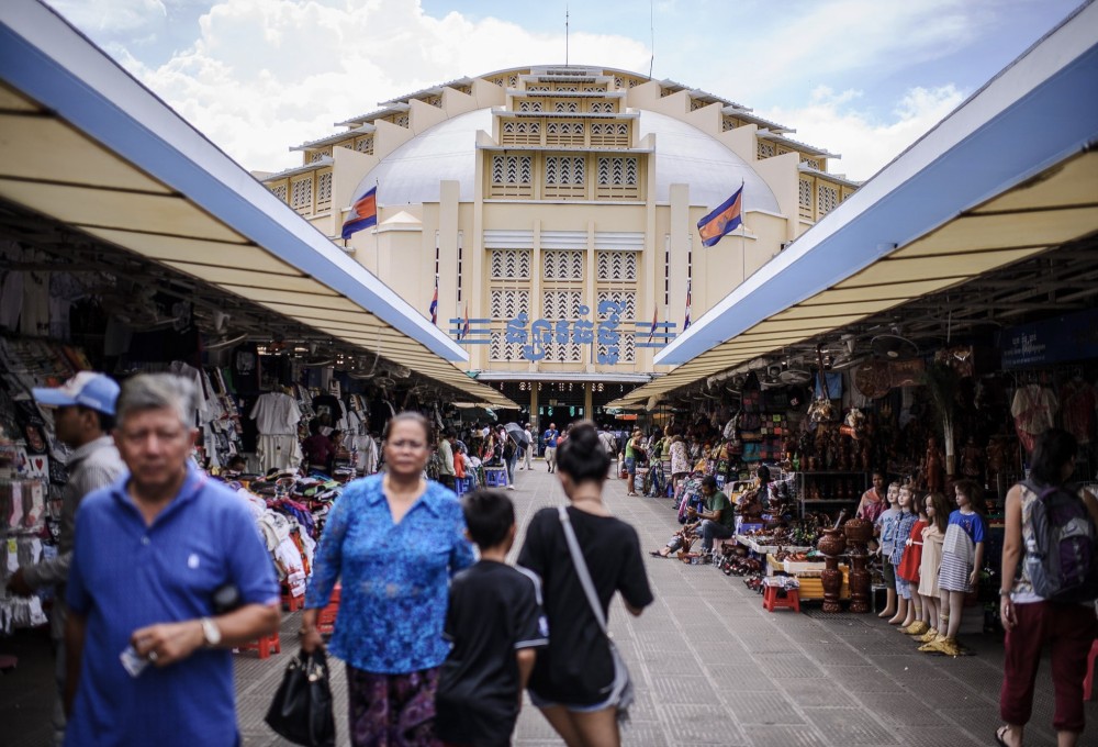 Phnom Penh Historical Sites Tour by Tuk Tuk | ®ExcursionMania