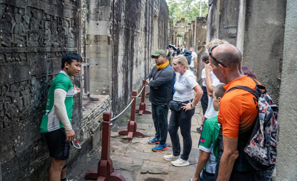 Cycle the Angkor Backroads inclusive Lunch at Local house | ®ExcursionMania