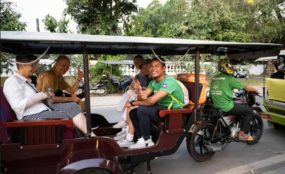 Phnom Penh Morning Foodie & Market Tour by Tuk Tuk | ®ExcursionMania