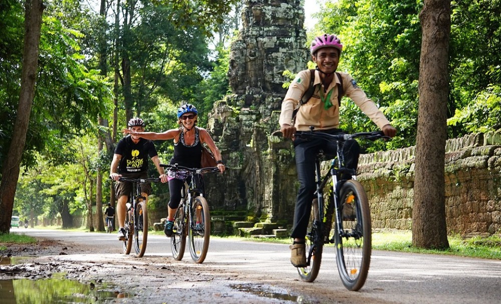 Angkor Bike tour & Gondola Sunset Boat | ®ExcursionMania
