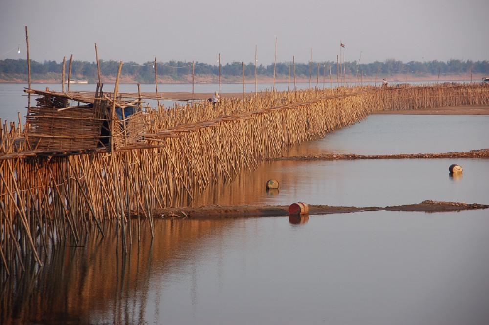 Scenic Phnom Penh to Siem Reap Transfer with Sightseeing | ®ExcursionMania
