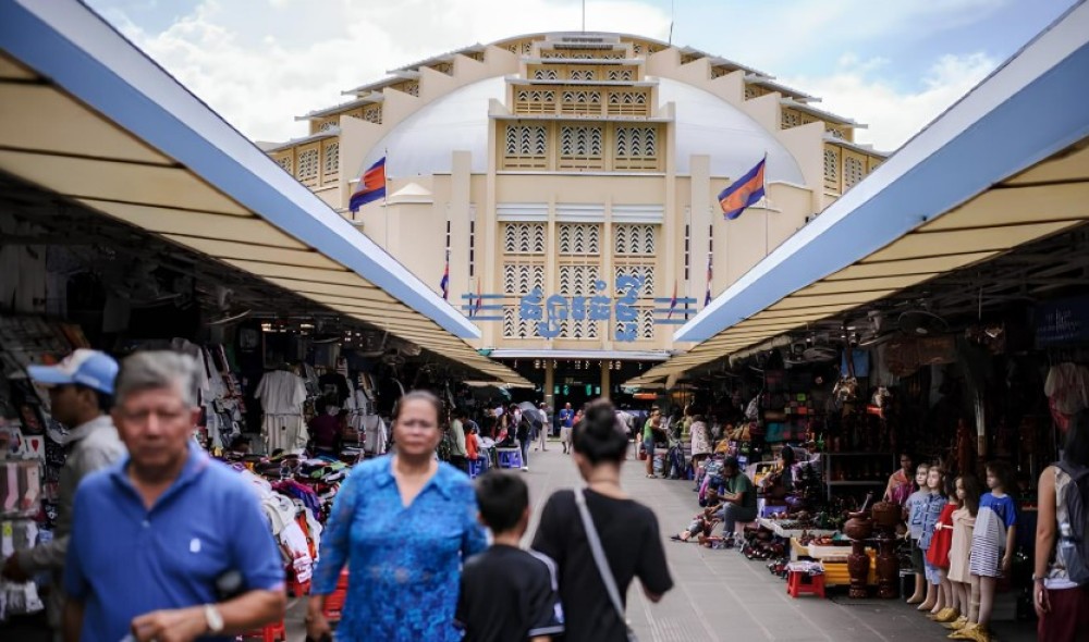 Phnom Penh City Tour & Sunset Boat by Tuk- Tuk with Drinks | ®ExcursionMania