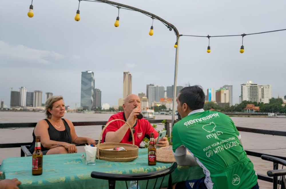 Phnom Penh City Tour & Sunset Boat by Tuk- Tuk with Drinks | ®ExcursionMania