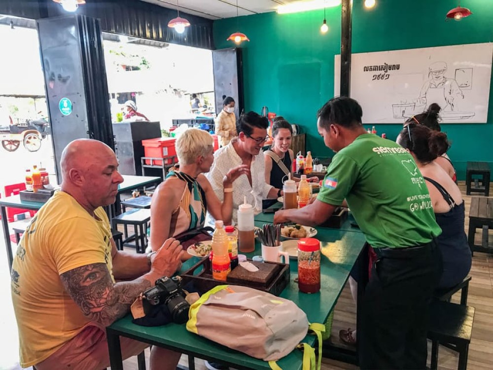 Phnom Penh: Street Art & Food Tour by Tuk-Tuk | ®ExcursionMania