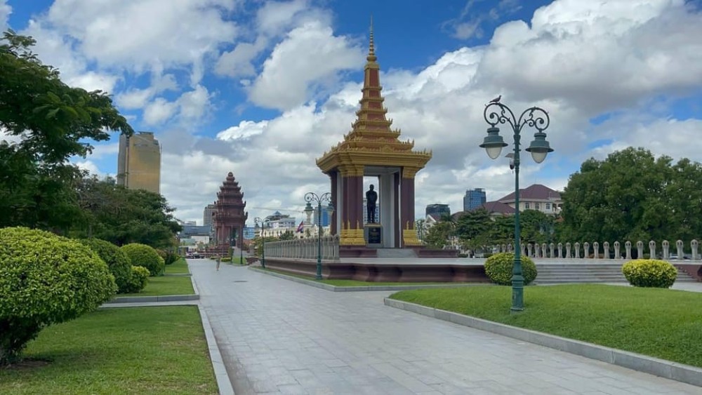 Phnom Penh: City Tour by Tuk Tuk | ®ExcursionMania