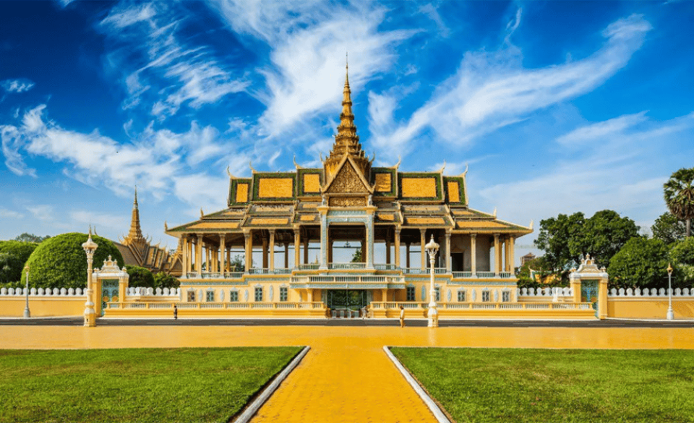Phnom Penh: City Tour by Tuk Tuk | ®ExcursionMania