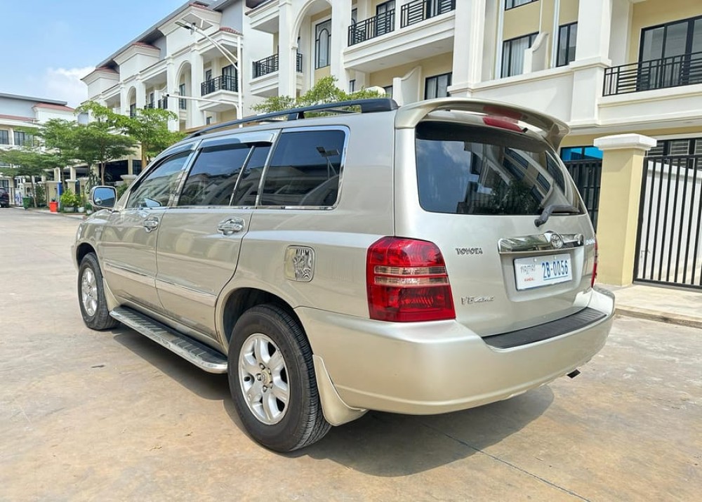Phnom Penh: Private Taxi Transfer to Siem Reap | ®ExcursionMania