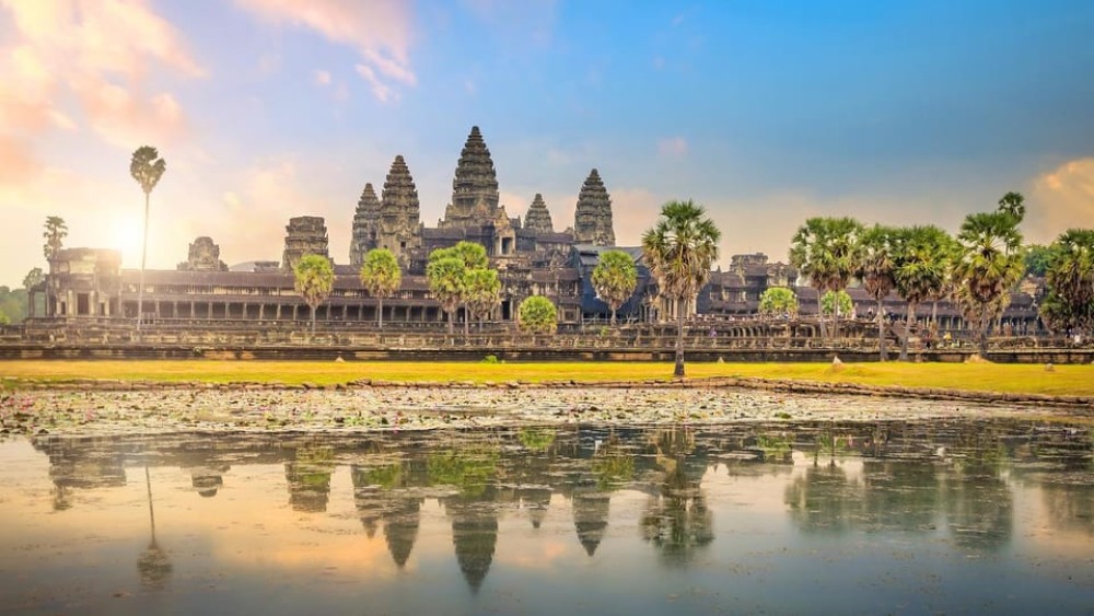 Siem Reap: Angkor Wat: Small-Group Sunrise Tour | ®ExcursionMania