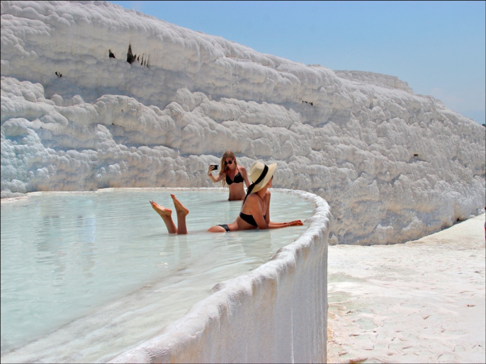 Fethiye: From Fethiye: Full-Day Pamukkale & Hierapolis Tour | ®ExcursionMania