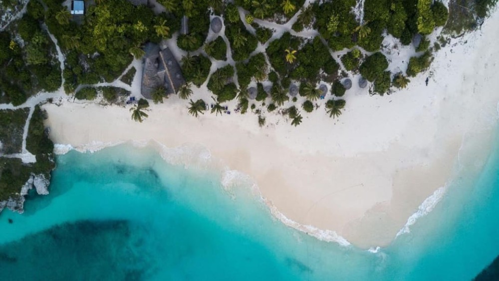 Ngonga Cave, Kuza Cave, Paje Beach, Blue Lagoon, The Rock | ®ExcursionMania