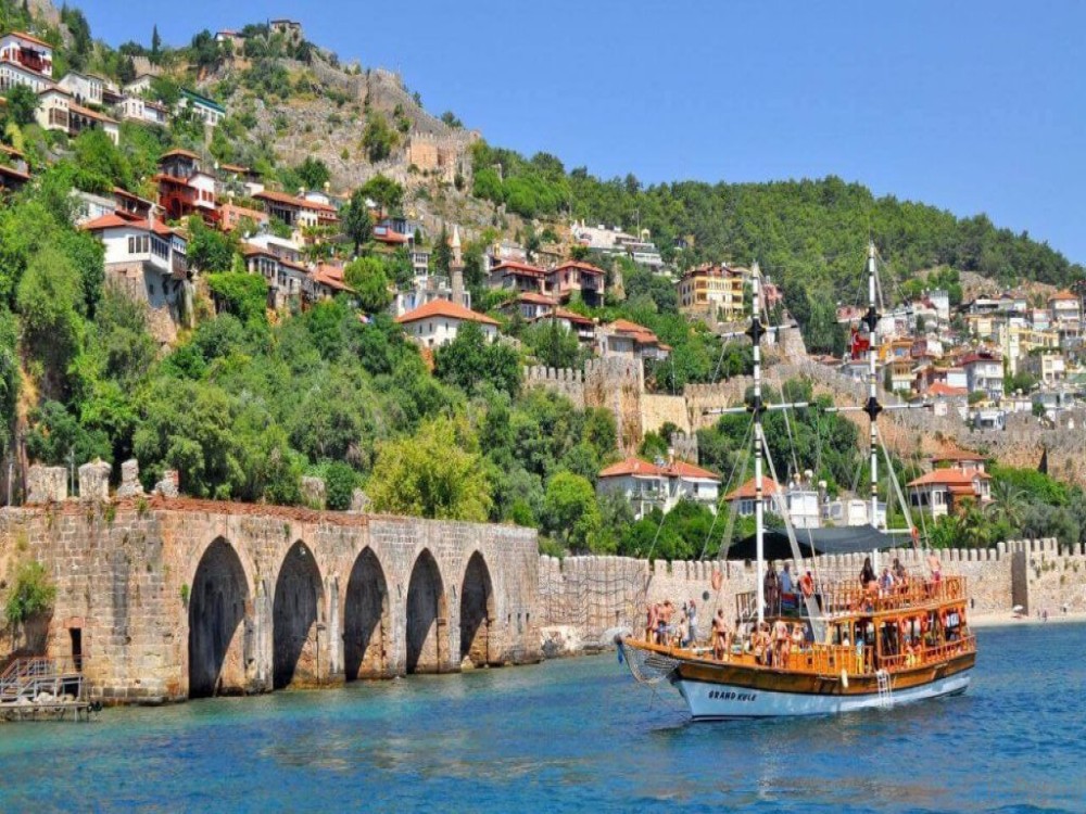 Alanya City Tour: A Perfect Blend of Culture & Scenic Views | ®ExcursionMania