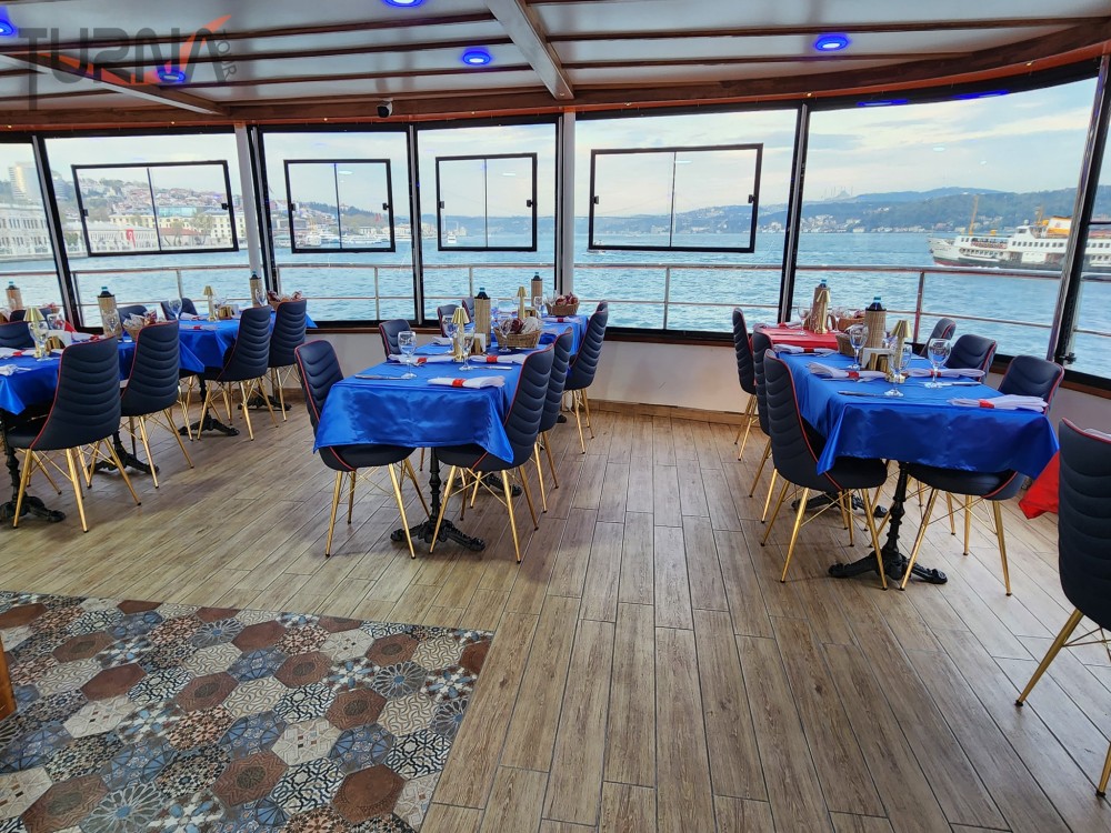 Istanbul: Turkish Night on the Bosphorus Dinner Cruise | ®ExcursionMania