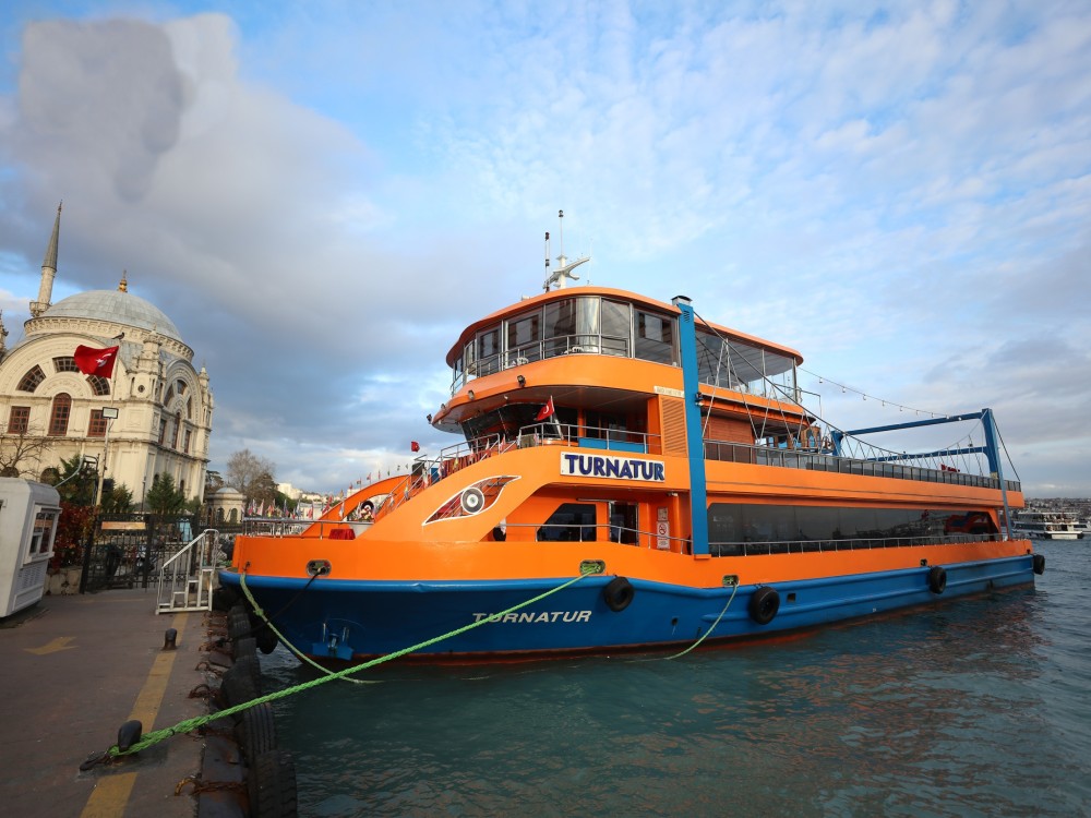 Istanbul: Turkish Night on the Bosphorus Dinner Cruise | ®ExcursionMania
