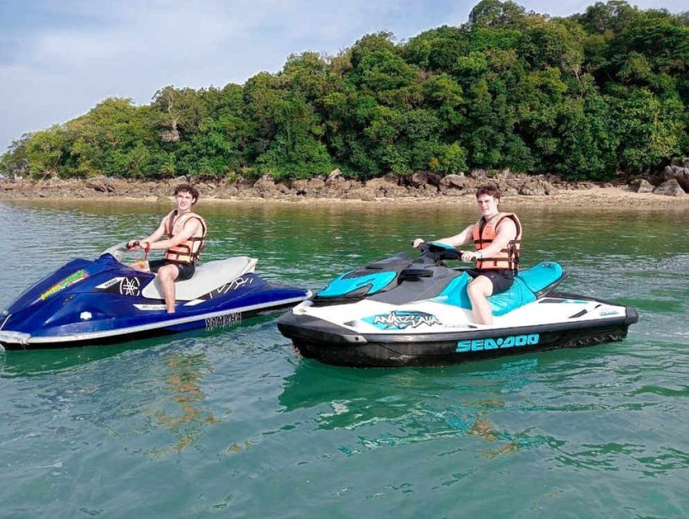 Jetski Halfday | ®ExcursionMania