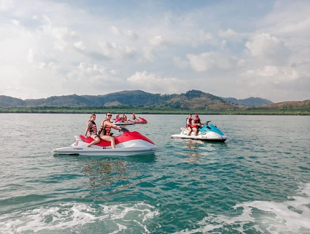 Jetski Halfday | ®ExcursionMania