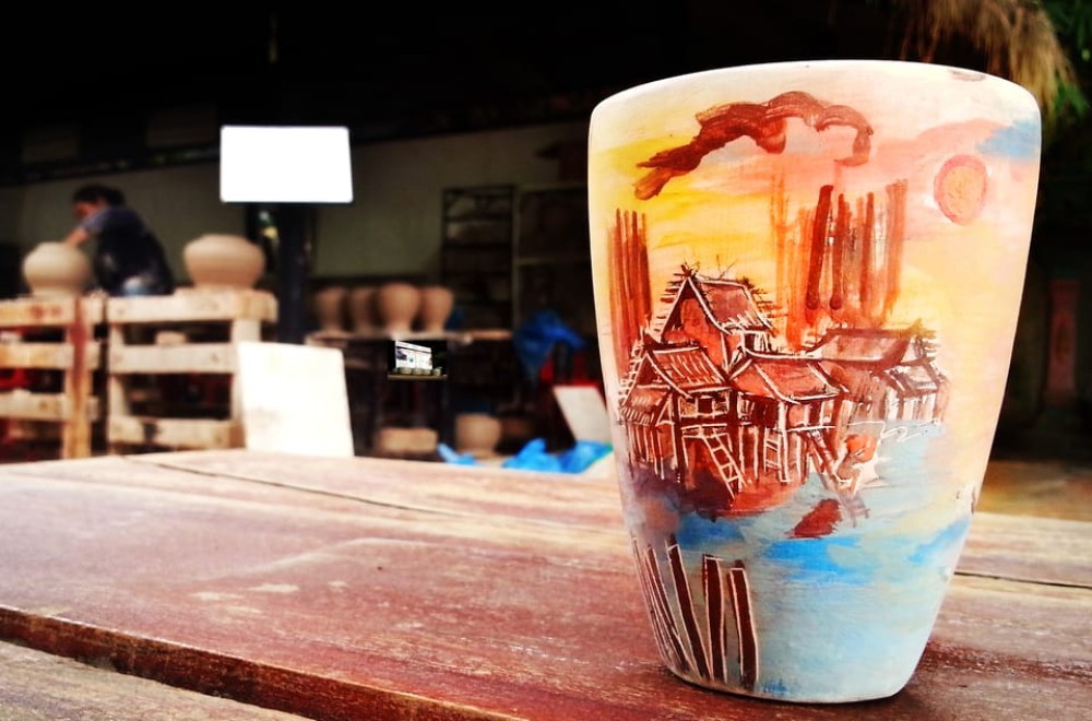 Ceramics Painting Activity in Siem Reap | ®ExcursionMania