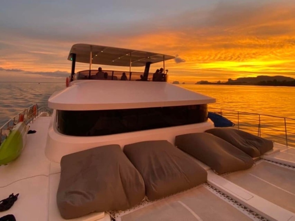 Phuket: James Bond Island Canoeing & Sunset Yacht Dinner | ®ExcursionMania