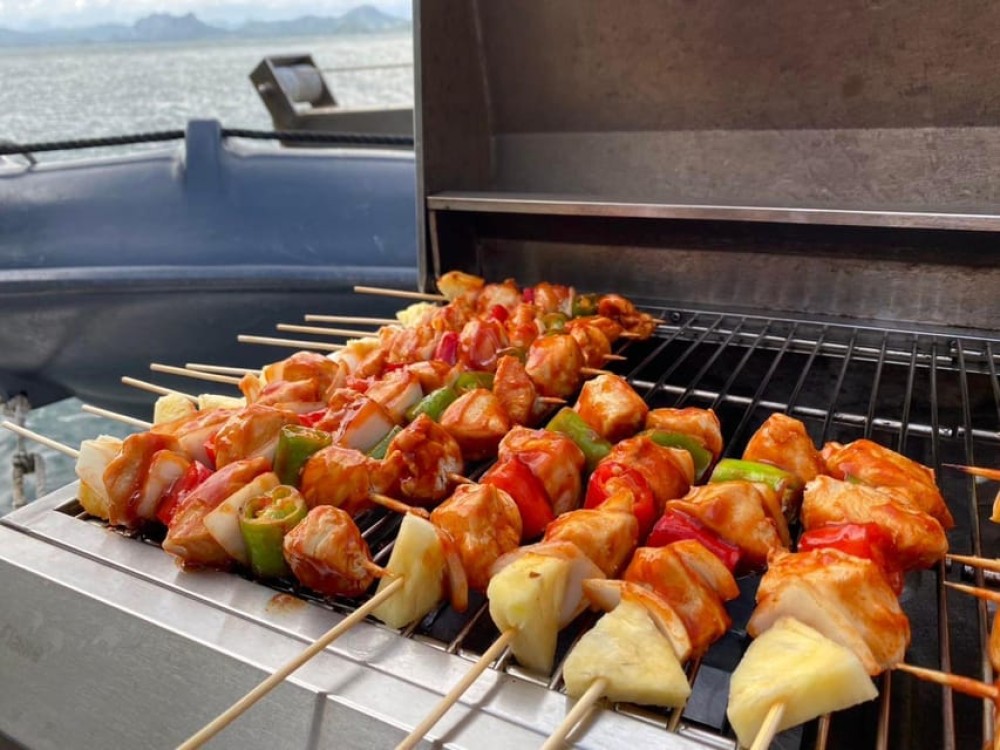 Phuket: James Bond Island Canoeing & Sunset Yacht Dinner | ®ExcursionMania