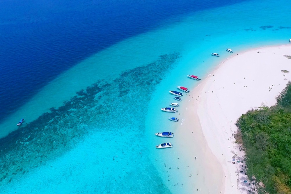 Phuket: Phi Phi, Maya, Khai or Maiton or Bamboo Island Tour | ®ExcursionMania