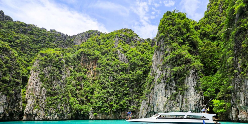 Phuket: Phi Phi, Maya, Khai or Maiton or Bamboo Island Tour | ®ExcursionMania