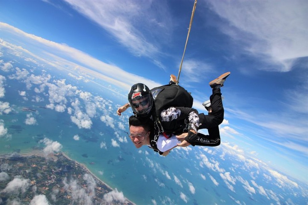 Pattaya: Skydiving with an Ocean View | ®ExcursionMania